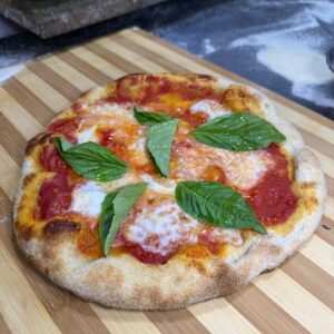 Home pizzas con masa madre